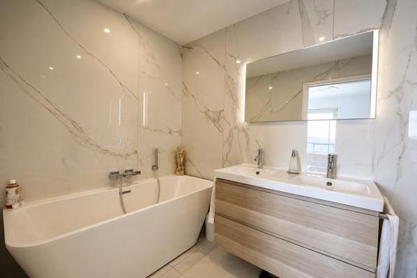 Appartement de prestige 4 pièces à Mandelieu-la-Napoule, 3ème étage, vue sud-ouest