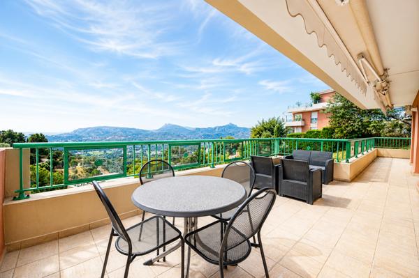 Appartement de prestige 4 pièces à Mandelieu-la-Napoule, 3ème étage, vue sud-ouest