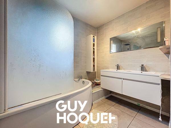 Charmante Villa de Plain-pied, 4 Chambres, Piscine - 69840 CHENAS