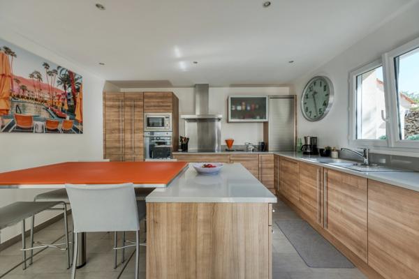 Maison à vendre 6 pièces à Jouars Pontchartrain ()
