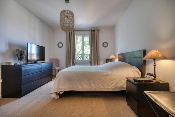 Maison à vendre 6 pièces à Jouars Pontchartrain ()