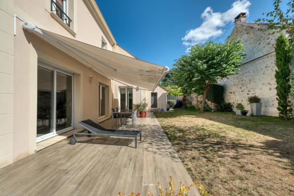 Maison à vendre 6 pièces à Jouars Pontchartrain ()