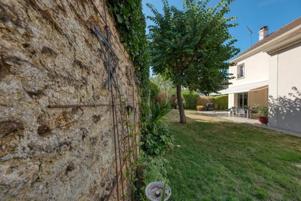 Maison à vendre 6 pièces à Jouars Pontchartrain ()