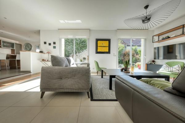 Maison à vendre 6 pièces à Jouars Pontchartrain ()