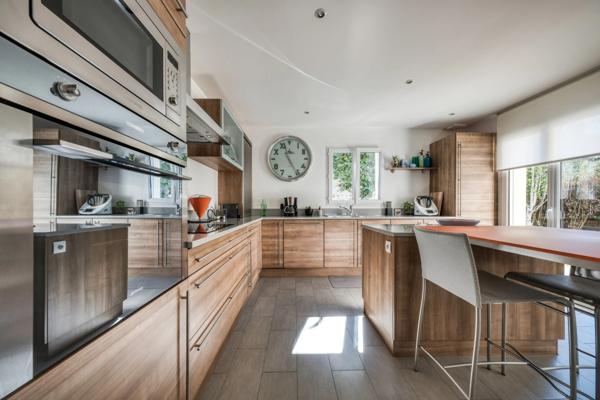 Maison à vendre 6 pièces à Jouars Pontchartrain ()