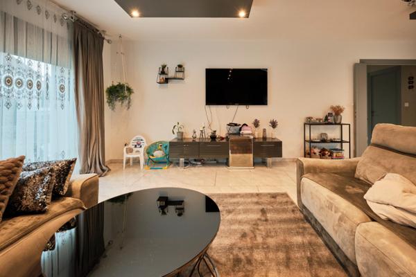 Maison contemporaine de 180 m2 sans travaux, à très faible coût d'énergie