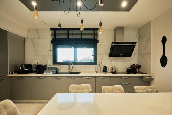 Maison contemporaine de 180 m2 sans travaux, à très faible coût d'énergie