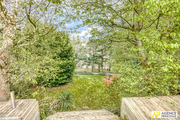 Versailles Montreuil Maison 7 pièces 165 m² habitables sur parcelle de 449 m² 1 360 000 € **  - Référence  28155