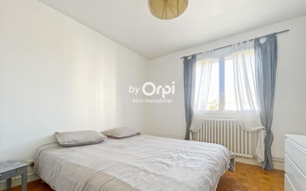 Appartement à vendre    2 pièces • 45,08 m2 Montluçon