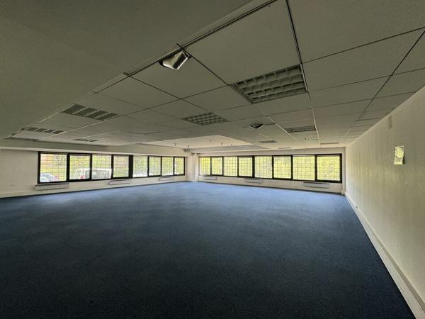BUREAUX à VENDRE de 265 m²