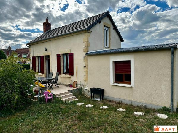 Maison indépendante avec 3 chambres.