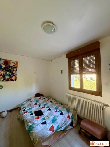 Maison indépendante avec 3 chambres.