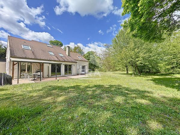 Maison d'architecte de 197m² sur un parc de 8400m²
