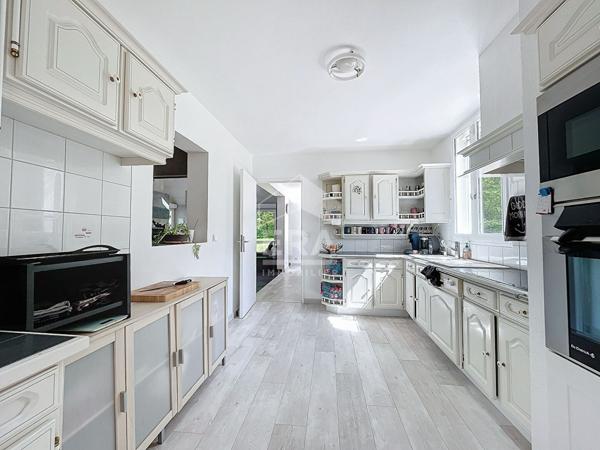 Maison d'architecte de 197m² sur un parc de 8400m²