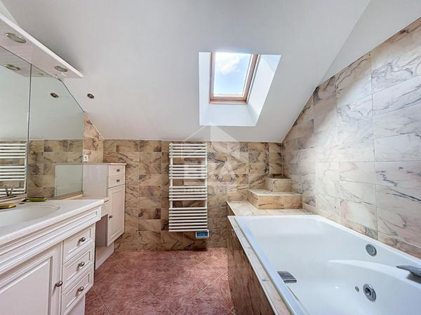 Maison d'architecte de 197m² sur un parc de 8400m²