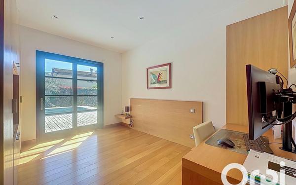 Maison à vendre    5 pièces •  Saint-Blaise