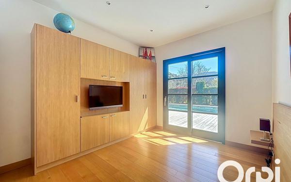 Maison à vendre    5 pièces •  Saint-Blaise