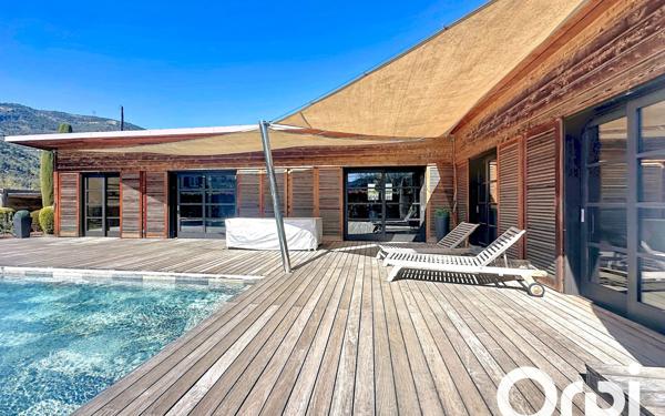 Maison à vendre    5 pièces •  Saint-Blaise