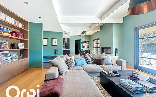 Maison à vendre    5 pièces •  Saint-Blaise