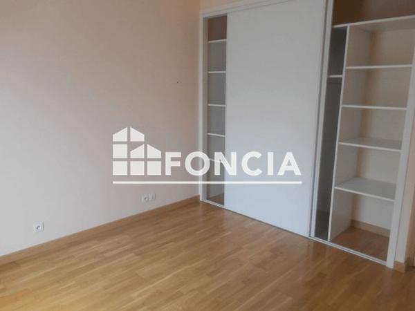 Location Appartement 4 pièces 117.89 m² - 5 RUE LT DE POLICE RYCKEBUSCH Vannes 56000