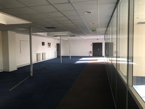 BUREAUX RARES SUR CE SECTEUR !
