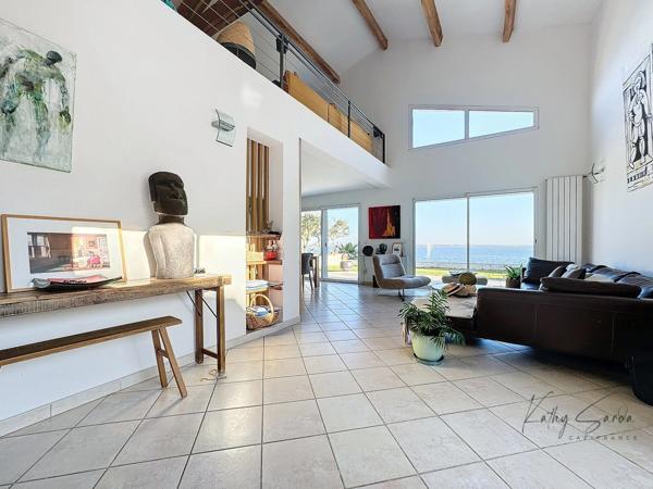 Maison à vendre maison 5 pièces  en première ligne avec piscine PEROLS (34)
