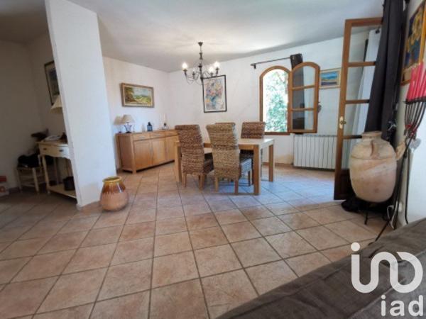 Maison traditionnelle 5 pièces de 160 m² à Pujaut (30131)