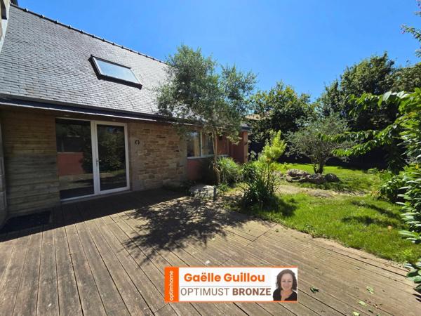 SAINT POL DE LEON : Maison de ville de 6 pièces 134m² avec jardin clos proche centre