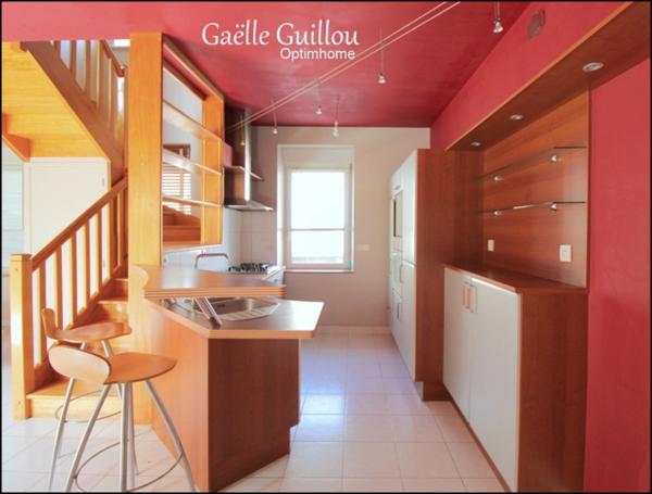 SAINT POL DE LEON : Maison de ville de 6 pièces 134m² avec jardin clos proche centre