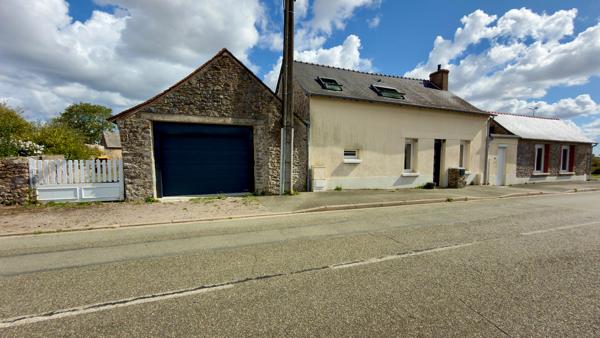 VAIGES – Maison – 3 chambres + bureau – Garage 65 m² – Terrain 717 m²
