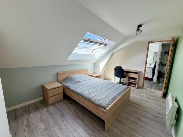 VAIGES – Maison – 3 chambres + bureau – Garage 65 m² – Terrain 717 m²
