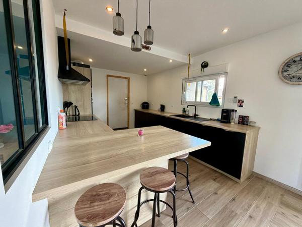 VAIGES – Maison – 3 chambres + bureau – Garage 65 m² – Terrain 717 m²