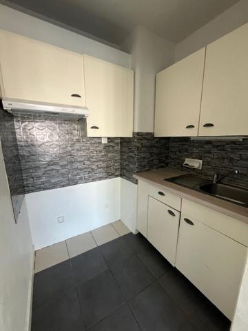 LE POULIGUEN - PROCHE PORT,  
Le pouliguen 44510