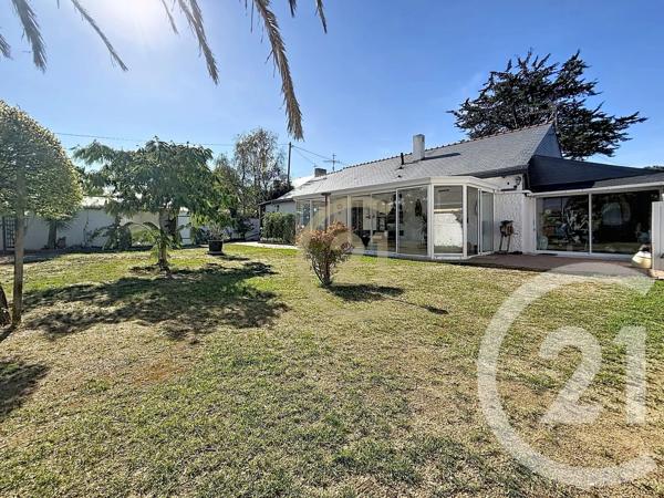 Maison à vendre  4 pièces - 123 m 2   LA BAULE  - 44