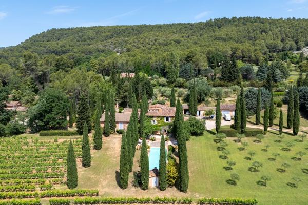 Vente Propriété viticole Villecroze 8 Pièces 235 m²