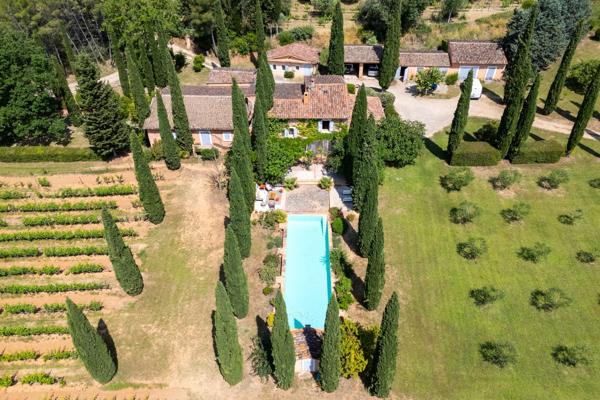Vente Propriété viticole Villecroze 8 Pièces 235 m²