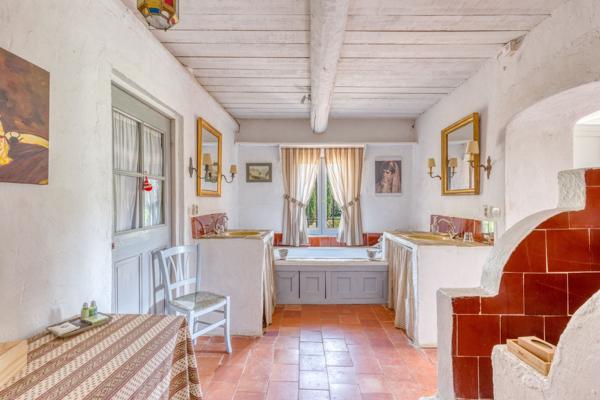 Vente Propriété viticole Villecroze 8 Pièces 235 m²