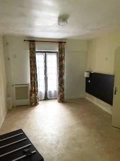 Belle bâtisse en pierre A RENOVER