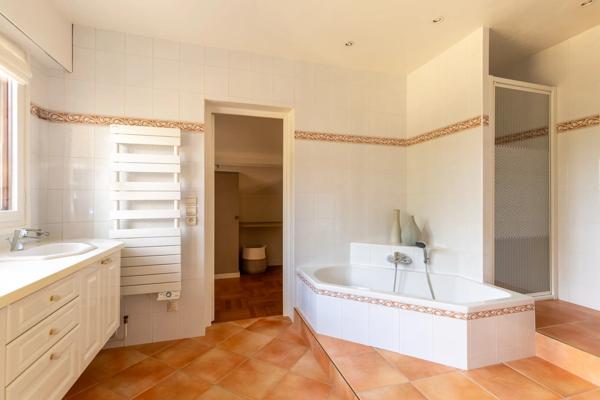Saint-Germain-en-Laye, Maison 6 Chambres -  425 m² à vendre