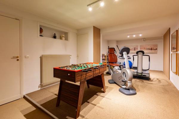 Saint-Germain-en-Laye, Maison 6 Chambres -  425 m² à vendre