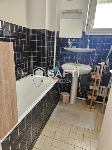 Maison mitoyenne,3 chambres,jardin,garage