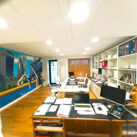 Local commercial - Boulevard Guist'hau - place Delorme,  
Nantes 44000