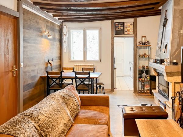 Linas (91310) LINAS – Appartement F2 au premier étage avec jardin à partager