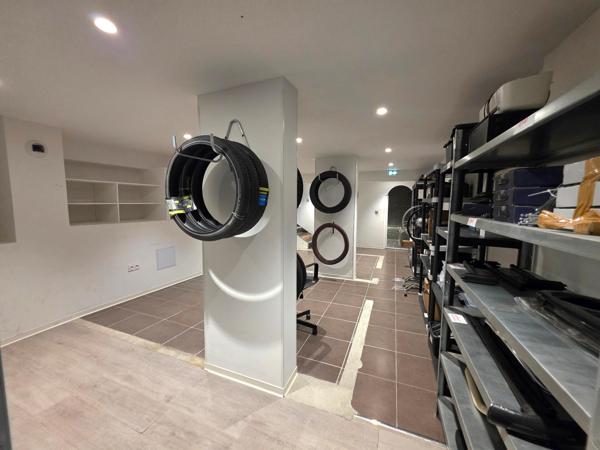 Murs commerciaux 100 m² - Le Peyrou