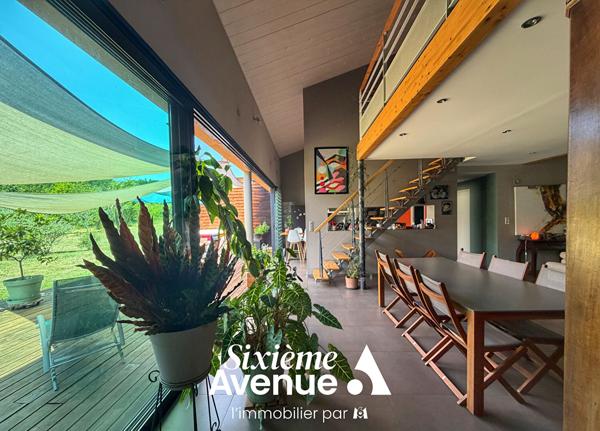 Maison 7 pièces 221 m2