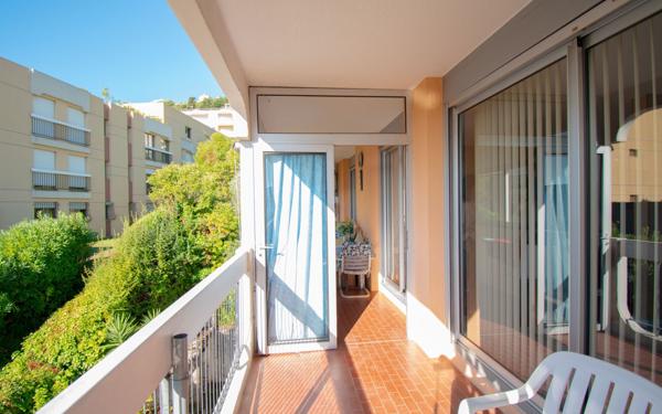 Appartement à vendre    4 pièces • 99 m2 Saint-Laurent-du-Var