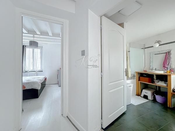 Maison dans le village d'Eragny sur Oise