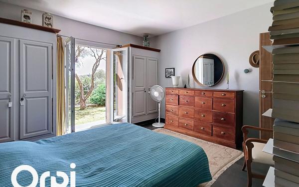 Maison à vendre    6 pièces •  La Cadière-d'Azur