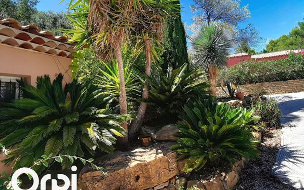 Maison à vendre    6 pièces •  La Cadière-d'Azur