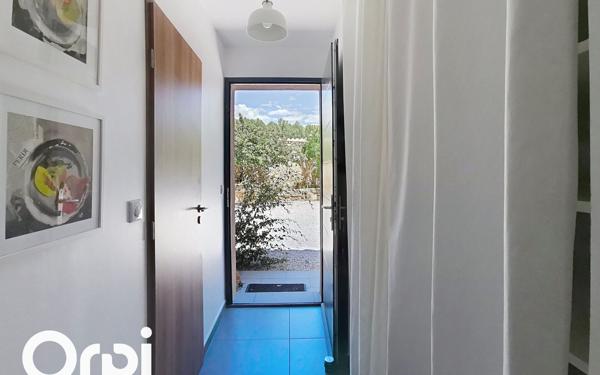 Maison à vendre    6 pièces •  La Cadière-d'Azur